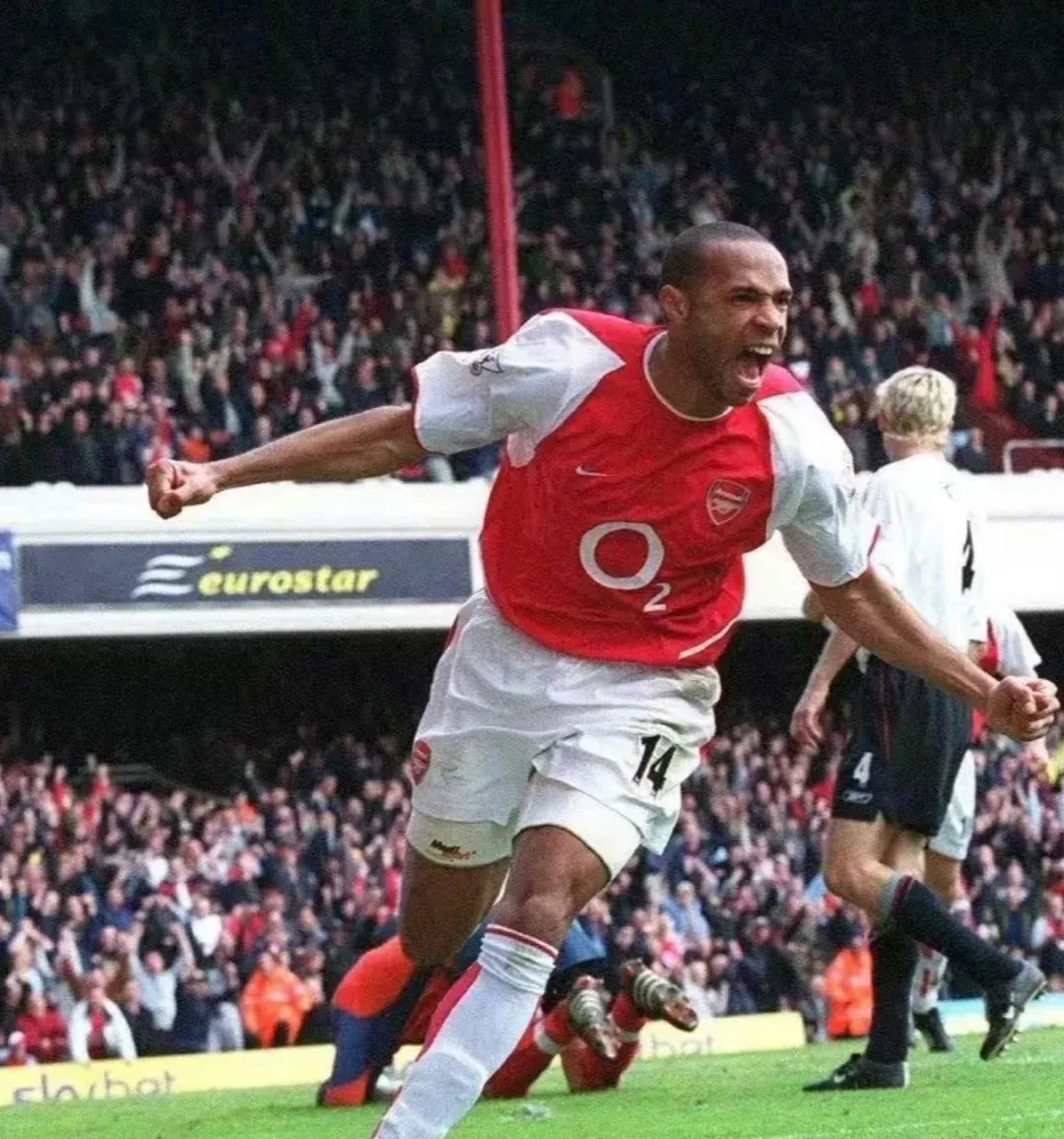 九游体育官方网站 萨拉赫巅峰对决，Faker与30激战曼联分钟，惊险取胜胜负难料！