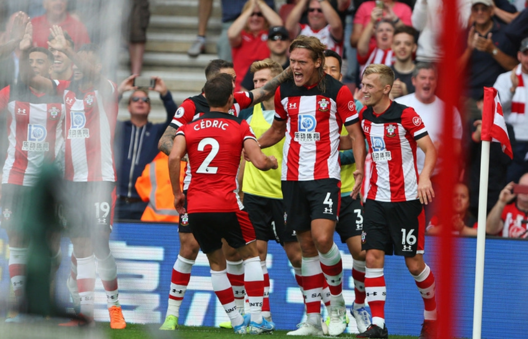 九游体育下载关于赛地聚焦：意大利杯赛前热度飙升；曼联手感冰凉；悬念犹存；临场指挥获称赞的信息